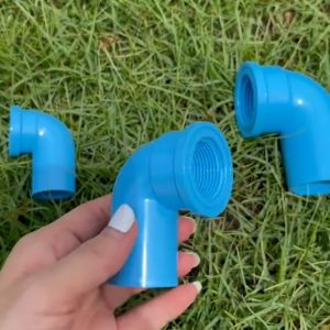 90 องศา PVC ขนาด 1/2 3/4 1 ชั้น 13.5 สีฟ้า ข้องอเกลียวใน 90 องศา พีวีซี