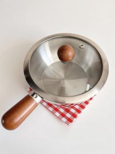 BoShang Home 304 Stainless Steel Egg Beating Bowl with Wood Handle Mixing Salad Cooking Pot for One Person Kitchen Utensils
