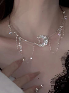 Fashionable Moon Pendant Necklace Elegant Tassel Design Diamond Embedded Choker Alloy Material Korean Style  out New Trend