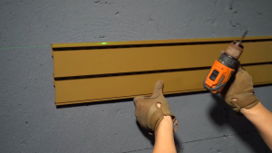 Oiking Tactical Equipment Wall Display Board with Hook Set Alloy Material with High Load-bearing Capacity Hooks Can Be Adjusted Up and Down with Rubber Protective Cover Can Mount Various Types of G-uns Vests and Helmets