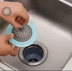 ที่กรอง ตะแกรงกรองเศษอาหารในซิงค์ล้างจาน หรือเส้นผมที่อุดตันท่อในห้องน้ำ
