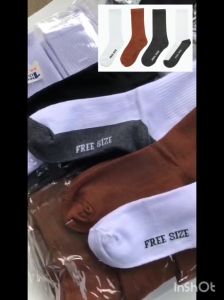 ถุงเท้านักเรียน ยกแพ็ค 12คู่ แบ่งขาย 6 คู่ ถุงเท้า ข้อยาว ผ้านุ่มใส่สบายเท้า ( FREE SIZE 36-45 ใส่ได้ทั้ง ช/ญ )