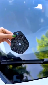 Miếng cao su bảo vệ cần gạt mưa khỏi lá cây bụi bẩn dễ dàng lắp đặt phù hợp tất cả các dòng xe hơi