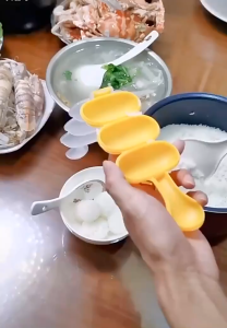 IZ - H11 CETAKAN NASI BENTO BULAT FREE CENTONG NASI / RICE BALL SHAKER / CETAKAN NASI BULAT / BENTO RICE BALL MOLD / CETAKAN BENTO