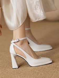 รองเท้าแตะส้นสูงหัวเหลี่ยมฤดูร้อนปี 2024 สำหรับผู้หญิง ส้นหนา ส้นสูง สไตล์เกาหลี รองเท้าส้นเดี่ยวสุดเซ็กซี่ รองเท้าแตะแฟชั่น