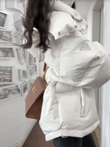 White Heart Shaped Short Thickened down Jacket Womens Winter New Design Small Size Korean Style Straight Cut Outerwear