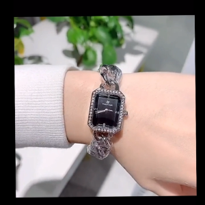 Jam Tangan Wanita Rantai Stainless Gelang Terbaru Varian Mewah Import