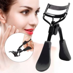 1 portable eyelash curler with a silicone pad and stainless steel lashes to create big beautiful eyes.