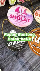 DecorArt Diameter Ø20 Cm - Papan Gantung Bolak Balik Buka Tutup Toko Open Close Sign Bentuk Bulat (Kd. BOLAT BOBA BOKO)