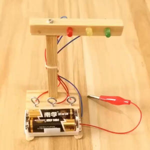 การทดลองวิทย์ ไฟสัญญาณจราจร ของเล่นDIY เสริมการเรียนรู้สำหรับเด็ก สนุก