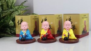 Tượng Phật Chú Tiểu Gõ Mõ Tụng Kinh Dùng Năng Lượng Mặt Trời - Để Taplo Xe Hơi Bàn Làm Việc Cửa Hàng Tượng Phật Chất Liệu Abs Hiện Đại Mô Hình Phật Áo Xanh Áo Cà Sa Vàng - Lazada