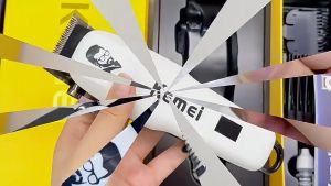 Kemei LCD USB Charging Hair Clipper Adjustable Professional Cutting Machine Hair Trimmer For Men