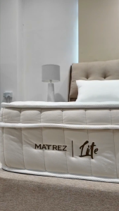 MATTREZ Lite/10” Non-Spring Mattress/10-Year Warranty/Free Delivery/Spinal Support/Direct From Factory/Cool Silk Fabric