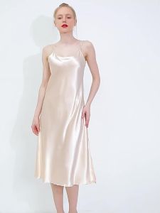 Đầm Ngủ Nữ Size Lớn Màu Trơn Chất Liệu Lụa Đá Dây Spaghetti Gợi Cảm Dài Đến Giữa Bắp Chân Có Đường Xẻ Chất Liệu Vải Không Dệt.
