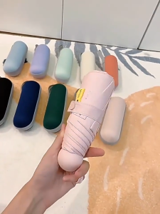 ชนิดแคปซูล ร่มกันแดด ป้องกันรังสียูวี ร่มกันแดดและ Summer Sun Umbrella สองวัตถุประสงค์ กาวสีดำขนาดเล็กพกพาร่มกันแดดหกสีสามารถเลือกได้