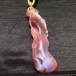 Pure natural top-quality colored agate fruit-shaped eggplant pendant✨🍃 Perfect coloration smooth texture exquisite craftsmanship! The most valuable agate with low production worthy of collection