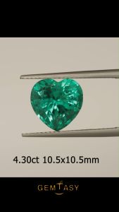 มรกตโคลัมเบีย 10.5x10.5มม 4.30 กะรัต สะอาดสวยมาก สร้างขึ้นในห้องปฏิบัติการ