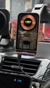 3C METAVAMS Wireless Charging 30W Fast Charging Car Phone Holder Dashboard Auto Clamp Car Holder Phone Qi Pengecas Tanpa Wayar car holder for car car mount 网红无线充电手机支架 车用无线充电器