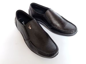 Playboy sepatu casual pria kulit | sepatu kulit pria dewasa