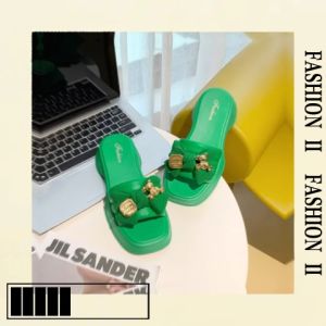 ผ้ารองเท้าแบบสวมสไตล์เกาหลี ผู้หญิง ติดโบว์ ดีไซน์สวยหรูน่ารัก มี 4 สี ใส่ได้ทุกวัน วัสดุยาง ส้นหนา 1.5 นิ้ว ของมันต้องมี