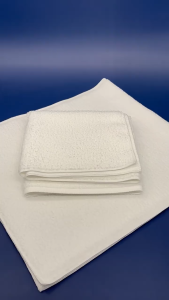 White Towel Bathing Hotel Bathhouse / Hair Salon Pedicure / Thickened Absorbent Lint-Free / Hotel Mandi Tuala Putih