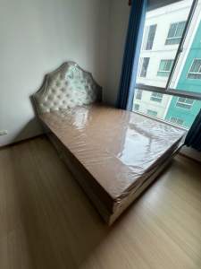 ที่นอนฟองน้ำอัด ขนาด 5 ฟุตความหนา 8 นิ้ว สำหรับอพาร์ทเม้นท์ หนังพีวีซีกันน้ำ ไม่มีสปริง