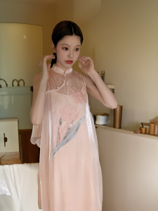 ชุดเดรสแขนกุดคอตั้งปักลาย Tulip สไตล์จีนใหม่ ชุดเดรสยาวผู้หญิง ชุดราตรี ชุดเดรสยาว ชุดเดรสทำงาน ชุดเดรสลำลอง