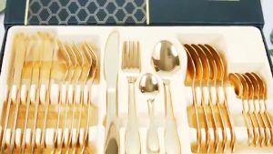 Aoli 24-Piece Premium Stainless Steel Cutlery Set - 304 Stainless Steel Not Fade Elegant Tableware with Gift Box