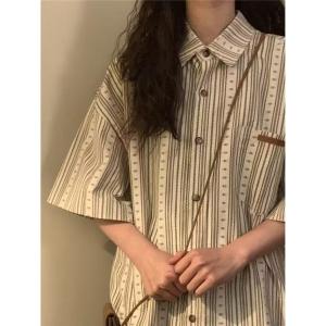 Cityboy Summer New Retro Design Sense Niche Short Sleeve Striped Shirt Men Casual Loose Shirt Teenage Pop Style Polyester Fiber