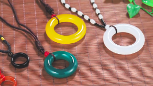 Adjustable Rope Necklace Agate Circle Ring Pendant Black Fashion Jewelry with Box for Men Women