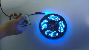 ไฟเส้น led ไฟเส้นแต่งห้องนอน LED Strip light ไฟกระพริบเปลี่ยนสีได้ 2835RGB ชนิดสลับสี 12W ทนแดด ต่อสายกันได้ ไฟตกแต่งห้อง