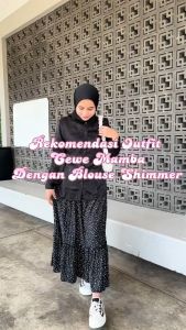 Haseena Kemeja Wanita Latifa Silk Shimmer Blouse Atasan Kantor Polos Elegan Glossy Lengan Panjang Korean Style