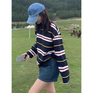 chaqi | เสื้อยืดคอกลมแขนยาวหลวมๆ สไตล์อเมริกันลายทางย้อนยุคสำหรับผู้หญิง เสื้อคลุมกันแดดฤดูใบไม้ร่วง แฟชั่นลำลอง