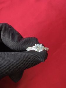 Cincin Moissanite Pasangan: Diamcity (Free Gra Certificate)