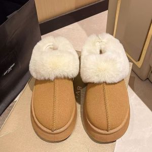 Womens Furry Slippers Indoor Outdoor Winter Thick Bottom Fluffy Booties Leather Fur Integrated Warm Cotton Slippers