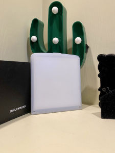 Vỏ Bọc Gương Đơn Giản Phong Cách Nhật Bản Màu Trắng Cầm Tay Cho Nam Có Thể Gập Lại Có Nắp Lật Nhỏ Dùng Để Trang Điểm