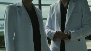 ชุดกาวน์แพทย์ ชุดกาวน์ผู้บริหารโรงพยาบาล