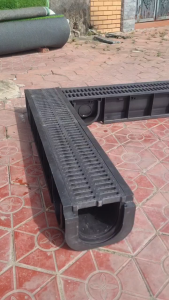 Cống thoát nước Polymer lắp ghép U150 20x16x100cm kèm nắp chịu tải nhẹ lắp đặt & thoát nước nhanh