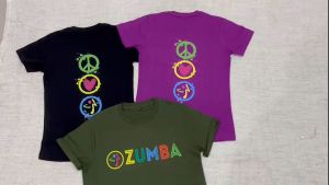 BAJU ZUMBA WANITA / KAOS ZUMBA WANITA / KAOS OLAHRAGA WANITA JUMBO / KAOS SENAM WANITA / ATASAN OLAHRAGA WANITA / BAJU SENAM JUMBO / BAJU AEROBIC WANITA JUMBO / ATASAN ZUMBA WANITA / DEKAOS 2310 MOTIF PEACE LOVE ZUMBA