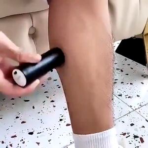 มีดโกนหนวดไฟฟ้า ขนาดเล็กชาร์จไฟได้ พกพาสะดวก ใช้งานง่าย ตัดง่าย