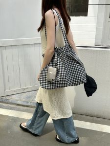 Cosy Zing Lazy Style Thin Canvas Bag Large Capacity Single Shoulder Student Class Cotton Bag Trendy Checkered Tote Bag for Youth