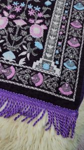 Sejadah Marhaba Muka Panjang (60cm x 35cm) (Warna & Corak Random) Sejadah Mini Doorgift / Sejadah Muka Pendek / Sejadah Mini Travel / Doorgift Prayer Mat / Sejadah Sulam / Sejadah Brocade Chennile / 祈祷垫