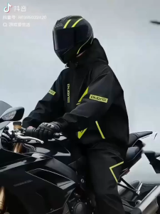 BECORATE Motorcycle Riding Suit Full Body Raincoat Heavy Rain Protection Set Waterproof Rating 15000 mmH2O