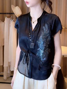 Shalldoer | เสื้อเชิ้ตคอวีสีดำหรูหราสำหรับผู้หญิง ฤดูร้อน 2025 เสื้อเชิ้ตแขนกุดแบบใหม่ที่สวยงามและไม่ซ้ำใคร เสื้อเชิ้ตผ้าสะท้อนแสง