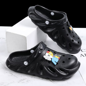 Hole Shoes Mens Summer Slippers Mens Fashionable Outwear New Dual-Use Nurse Trendy Non-Slip Closed Toe Men Beach Sandals