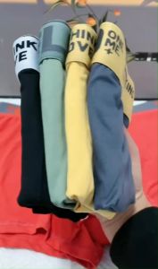 กางเกงในบ็อกเซอร์ผู้ชาย ผ้าฝ้ายผสม สวมใส่สบาย ระบายอากาศได้ดี 3 ตัว คละสี