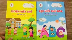 Vở luyện viết chữ cỡ nhỏ và hoa
