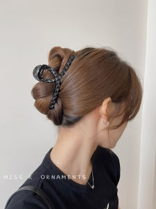 กิ๊บติดผมรูปฉลามสไตล์ฝรั่งเศสขนาดใหญ่ สไตล์หลวมๆ กิ๊บติดผมสุดเก๋สำหรับผู้หญิง กิ๊บติดผมแบบใหม่ปี 2023 ที่มีสไตล์และหรูหรา