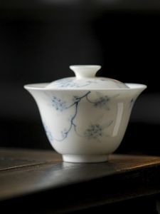 ชุดชาเคลือบดินเผาแบบมือทำลายดอกไม้จันทน์ ชุดชาสำหรับใช้ในบ้าน ชุดชาแบบบางป้องกันความร้อน ชุดชาแบบมีฝาปิด