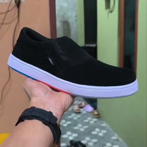 Sepatu Pria Casual Slip On Tanpa Tali Kasual Cowok Terbaru Aldhis A 2270 Hitam Low Black